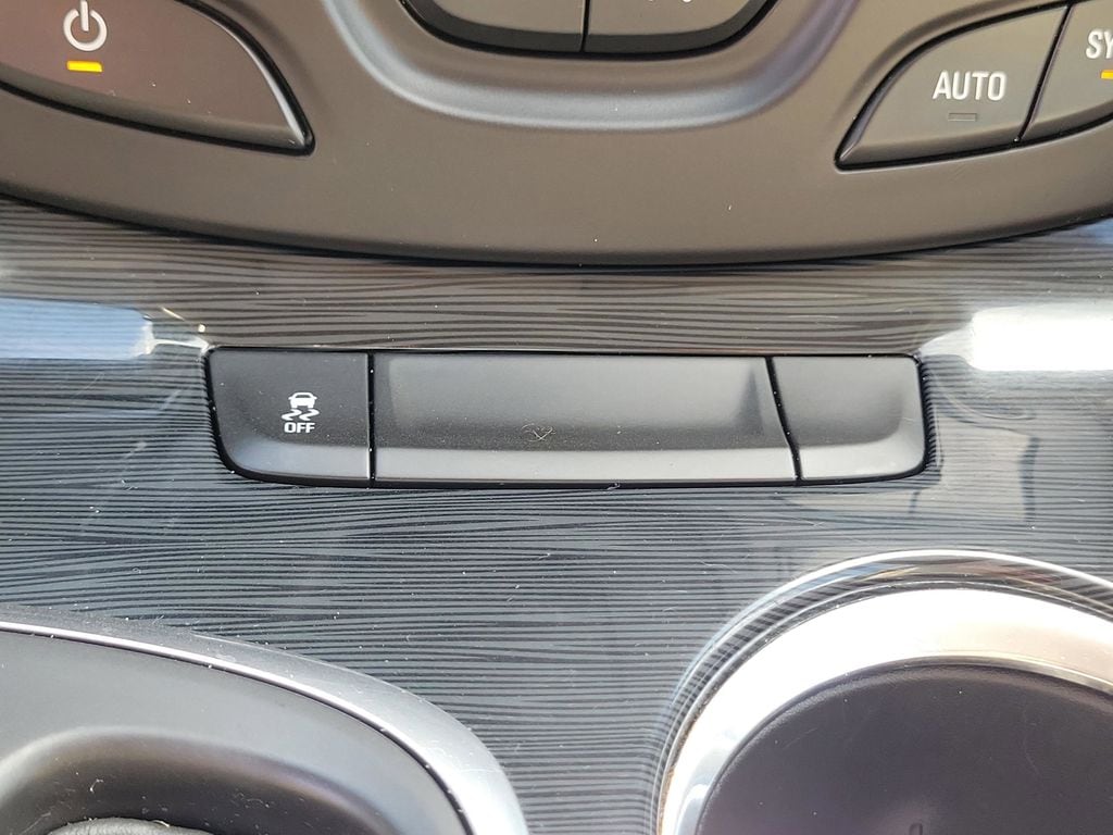 2018 Buick Envision Essence - Photo 34