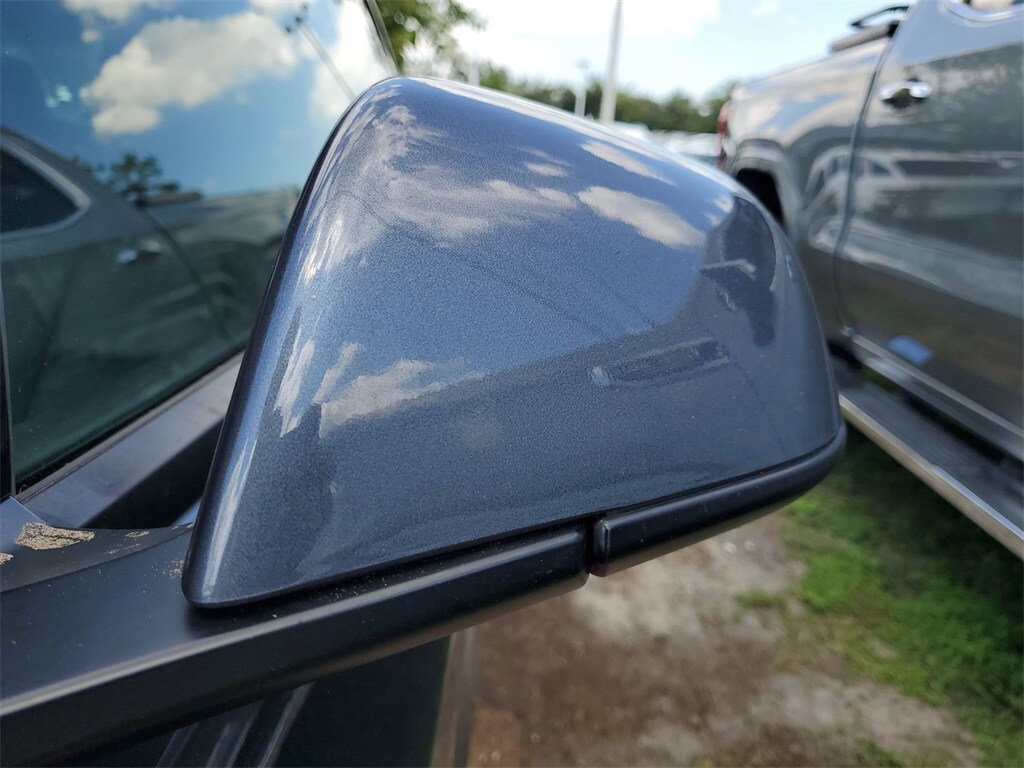 2023 Tesla Model 3 photo 4