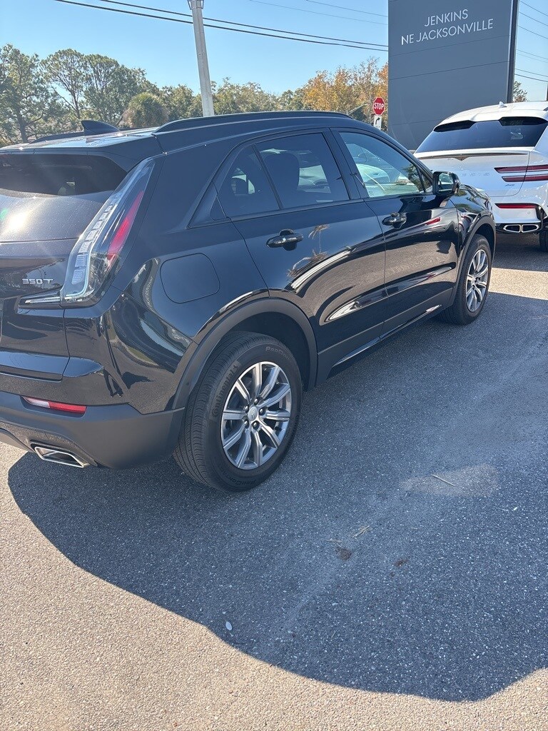 2023 Cadillac XT4 Sport photo 3