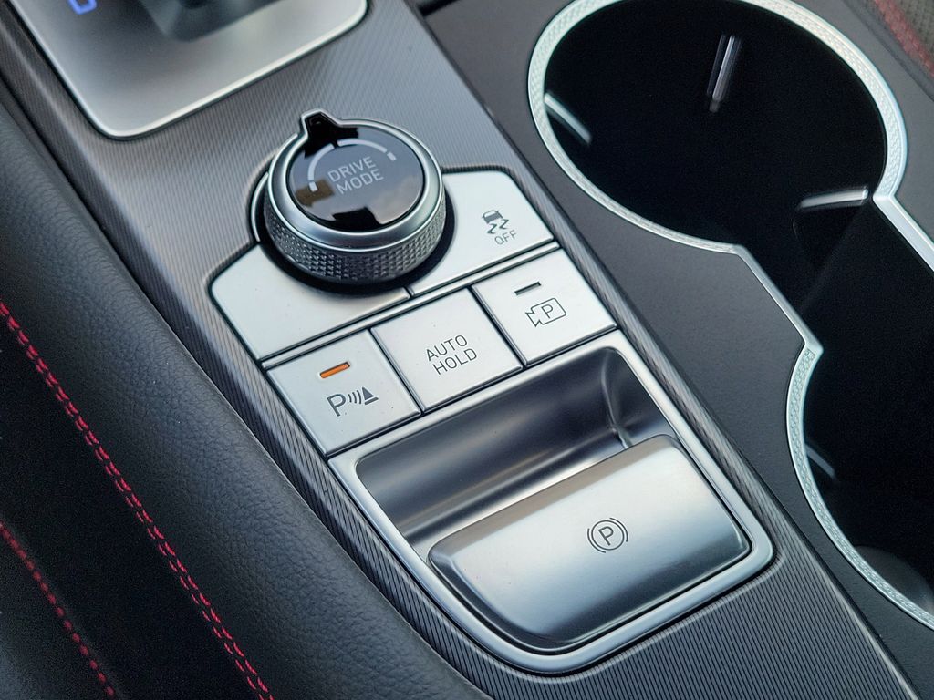 2026 GENESIS G70 15