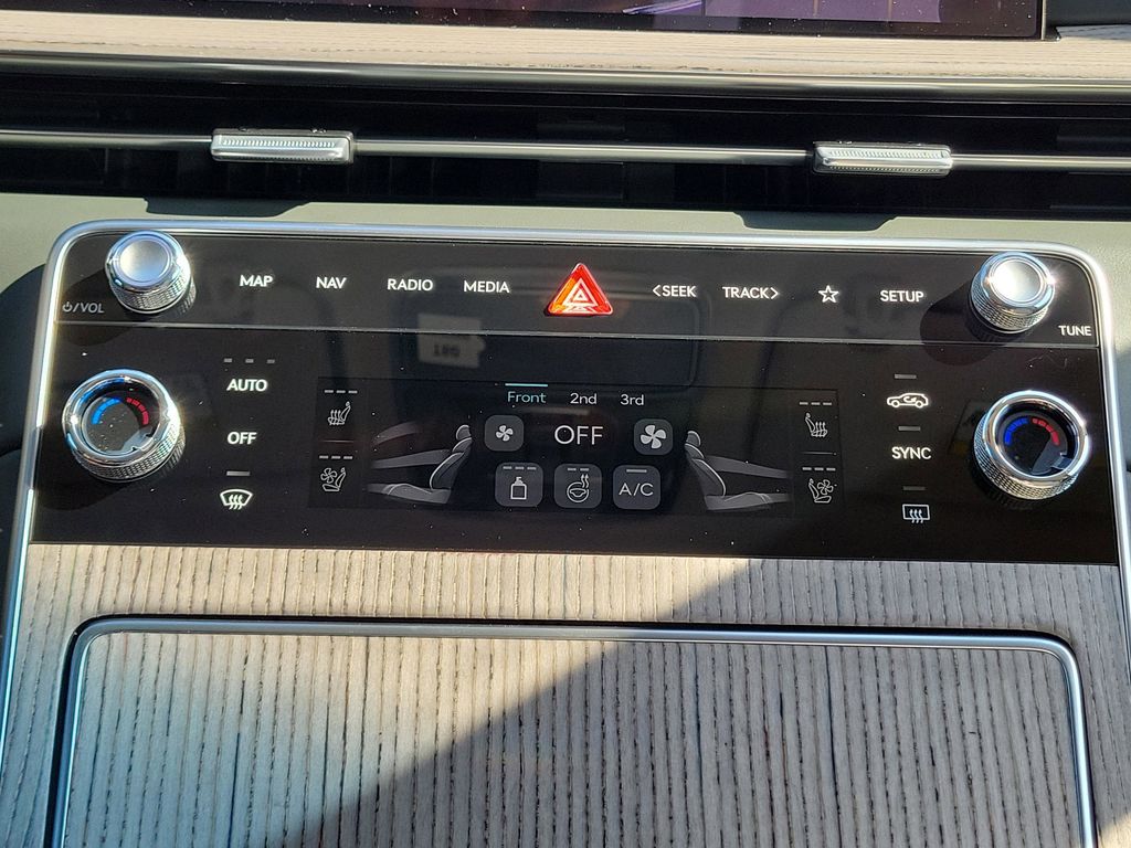 2026 GENESIS GV80 Advanced - Photo 25
