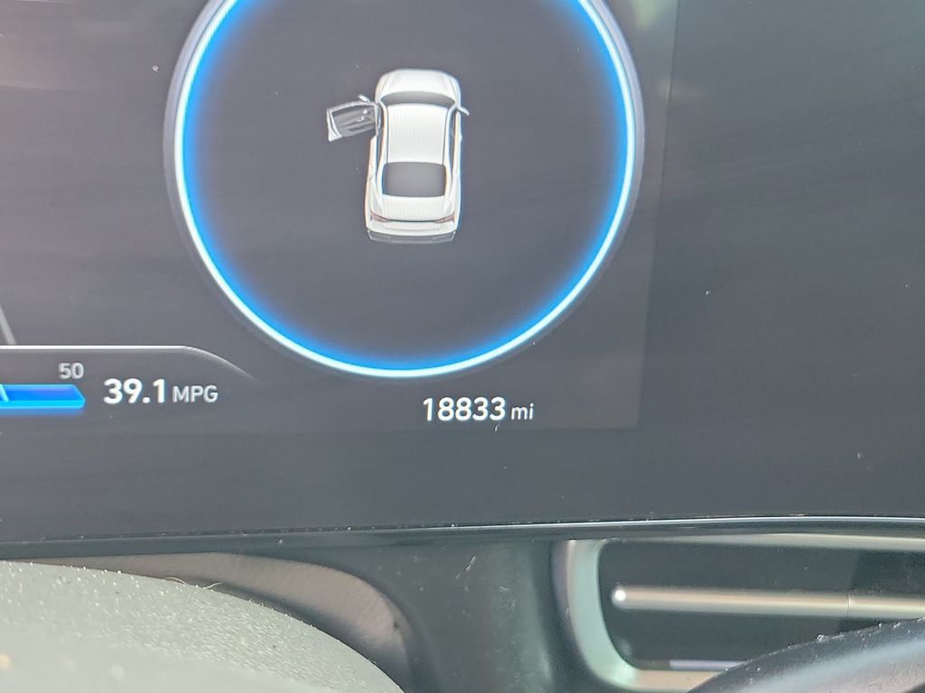 2024 Hyundai Elantra SEL - Photo 26