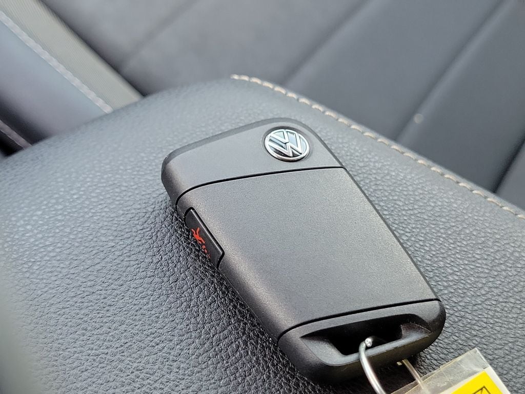 2023 Volkswagen Taos SE - Photo 42