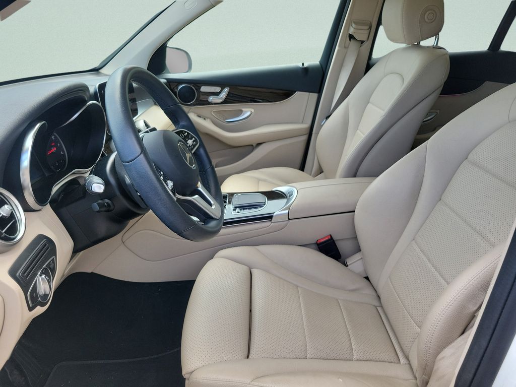 2021 Mercedes-Benz GLC GLC300 - Photo 22