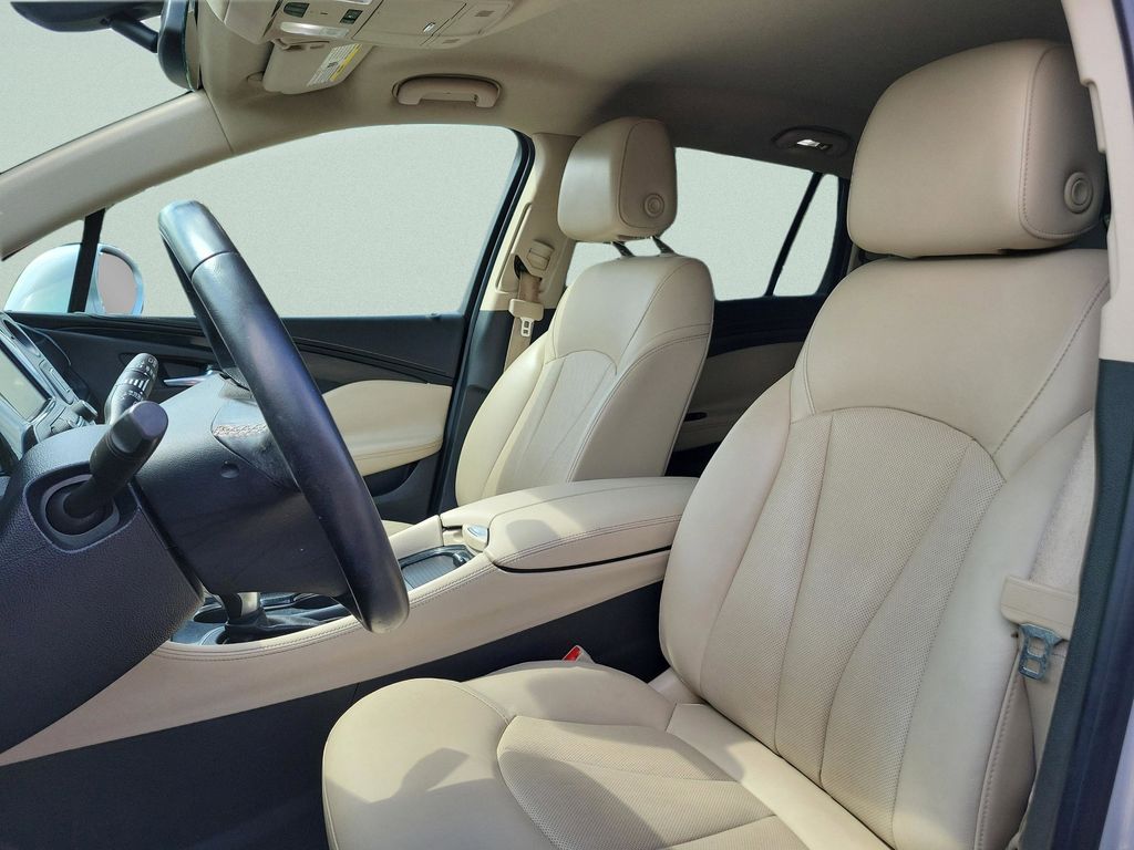 2018 Buick Envision Essence - Photo 19