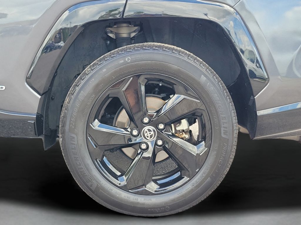 2020 Toyota RAV4 XSE - Photo 35