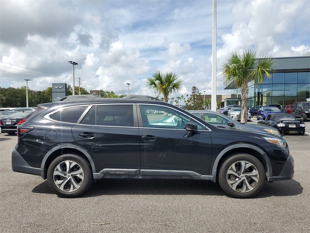 2020 Subaru Outback Limited photo 3