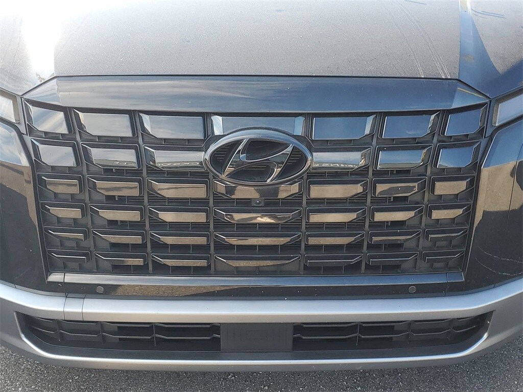 2024 Hyundai Palisade Limited photo 3