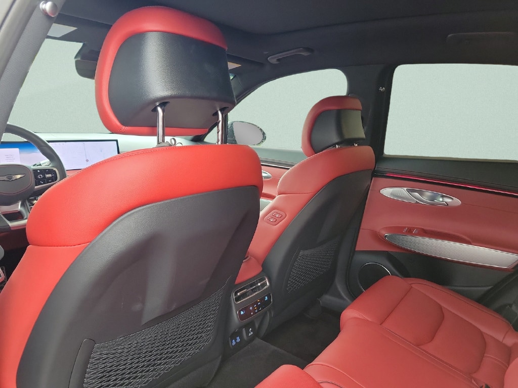2026 GENESIS GV70 Sport Prestige - Photo 9
