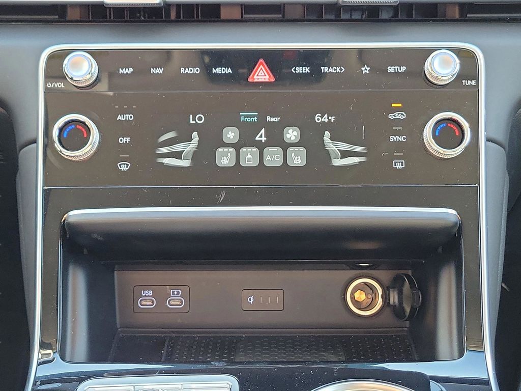 2025 GENESIS GV80 Standard - Photo 17