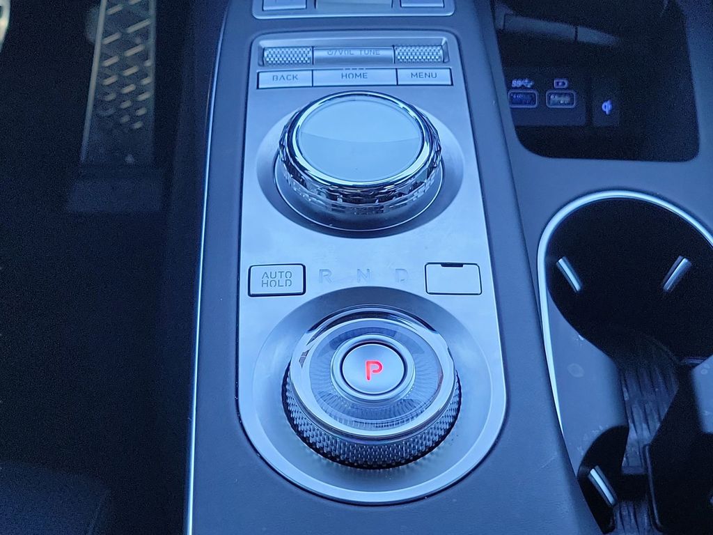 2025 GENESIS GV70 Standard - Photo 11