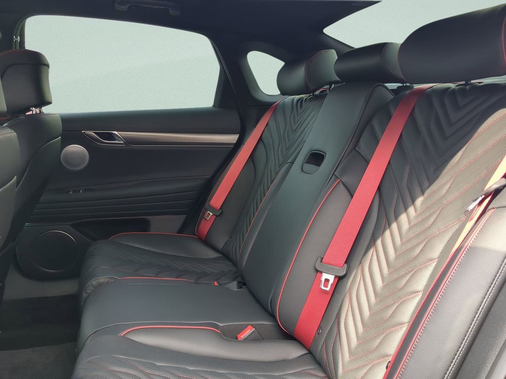 2025 GENESIS G80 Sport Prestige - Photo 11