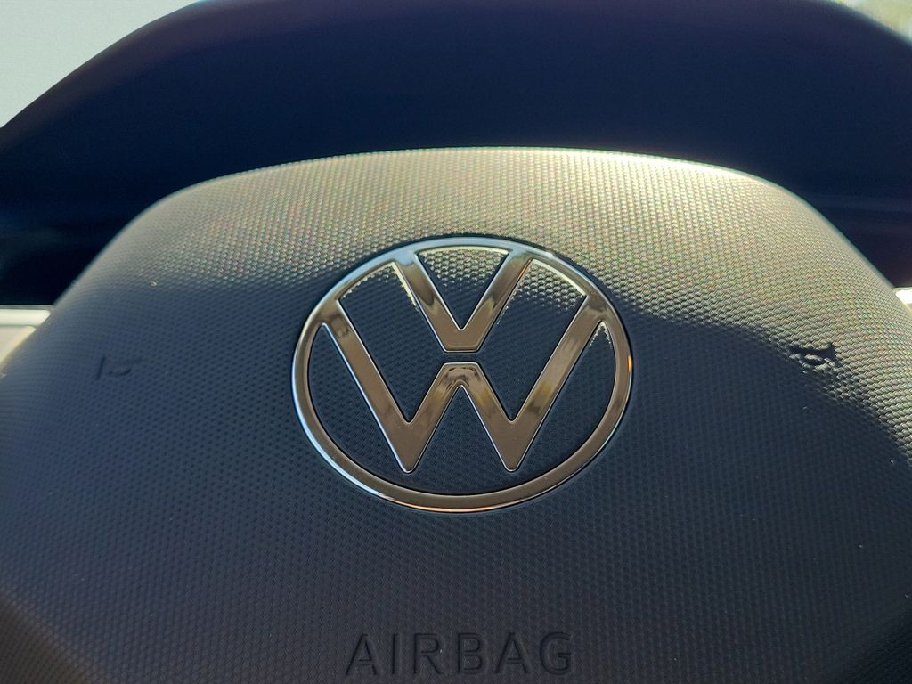2023 Volkswagen Taos SE - Photo 21