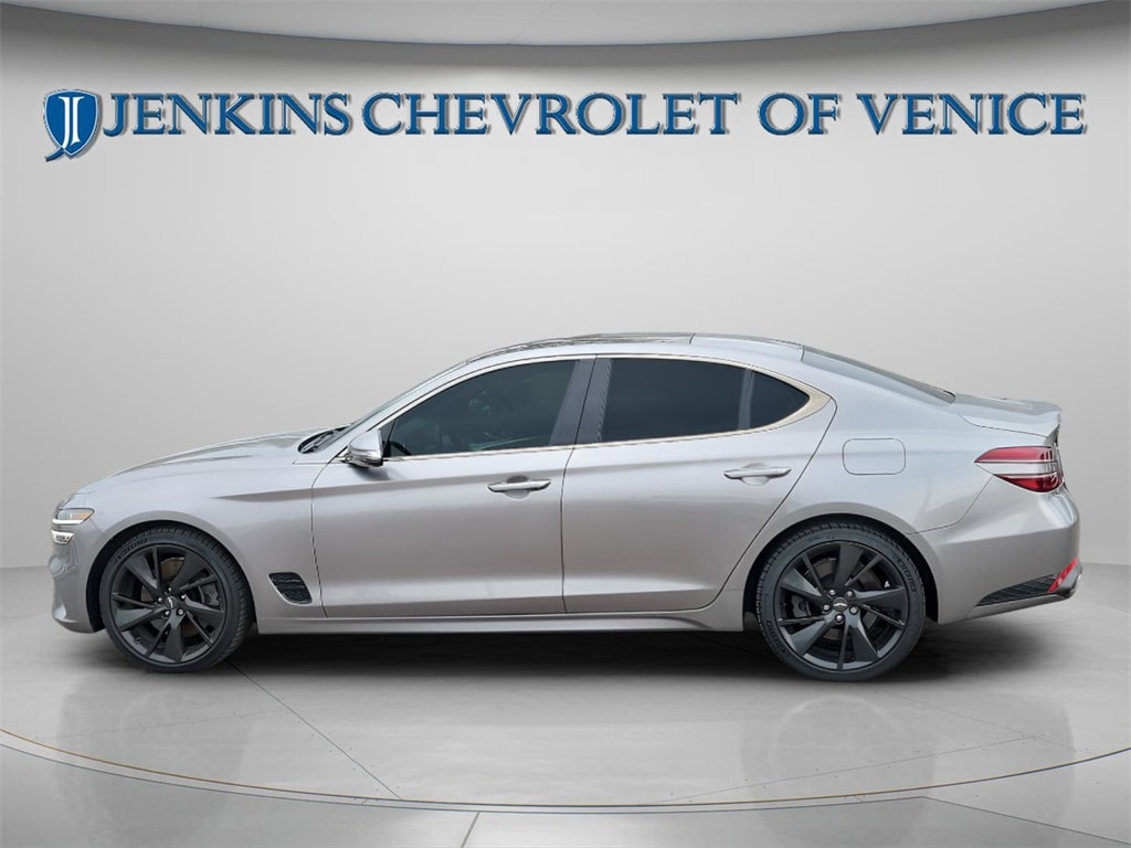 2022 GENESIS G70 Standard's photo