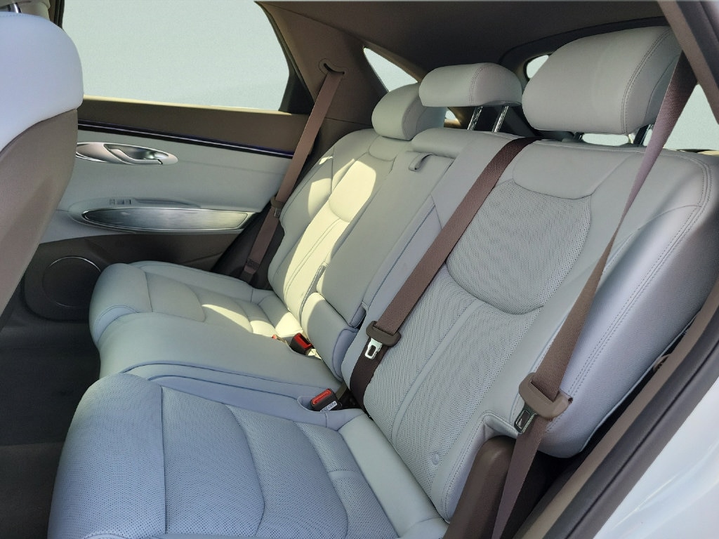 2026 GENESIS GV70 Base - Photo 8