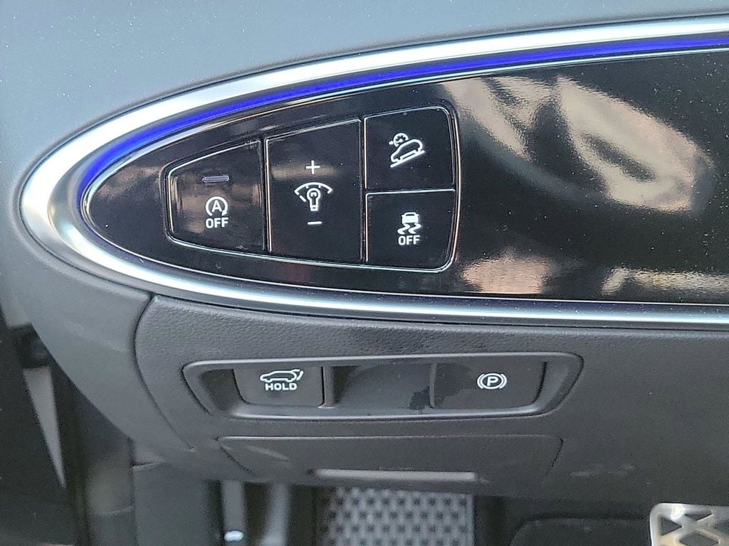 2025 GENESIS GV70 Standard - Photo 13