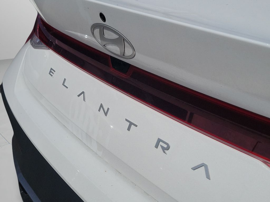 2024 Hyundai Elantra SEL - Photo 39