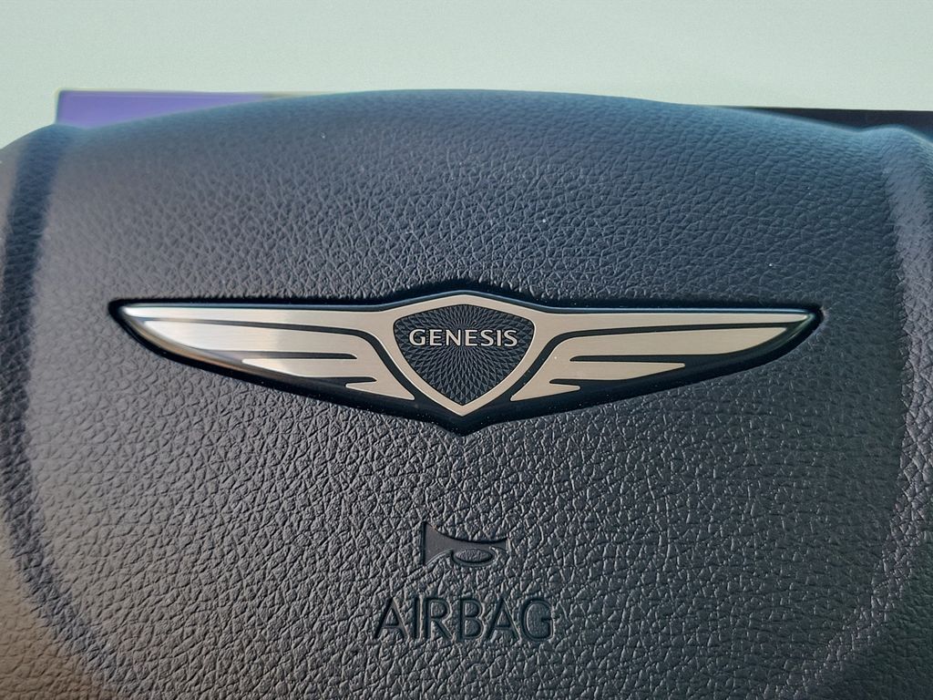 2026 GENESIS GV70 Advanced - Photo 9