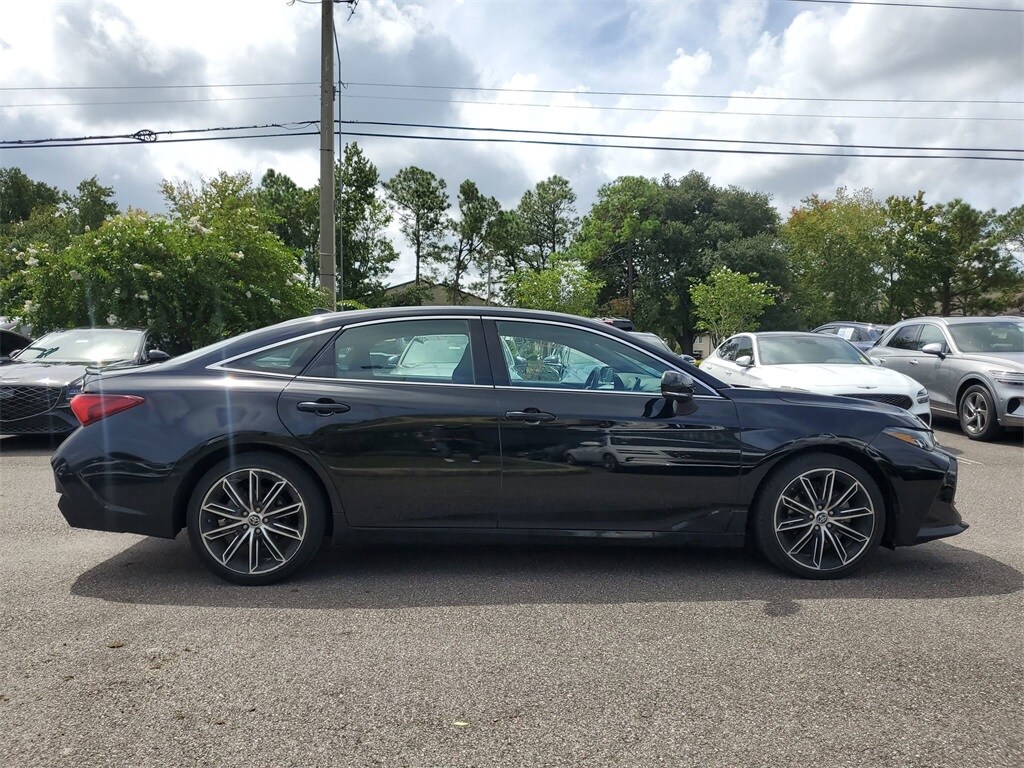 2019 Toyota Avalon XLE XSE Touring Limited photo 3