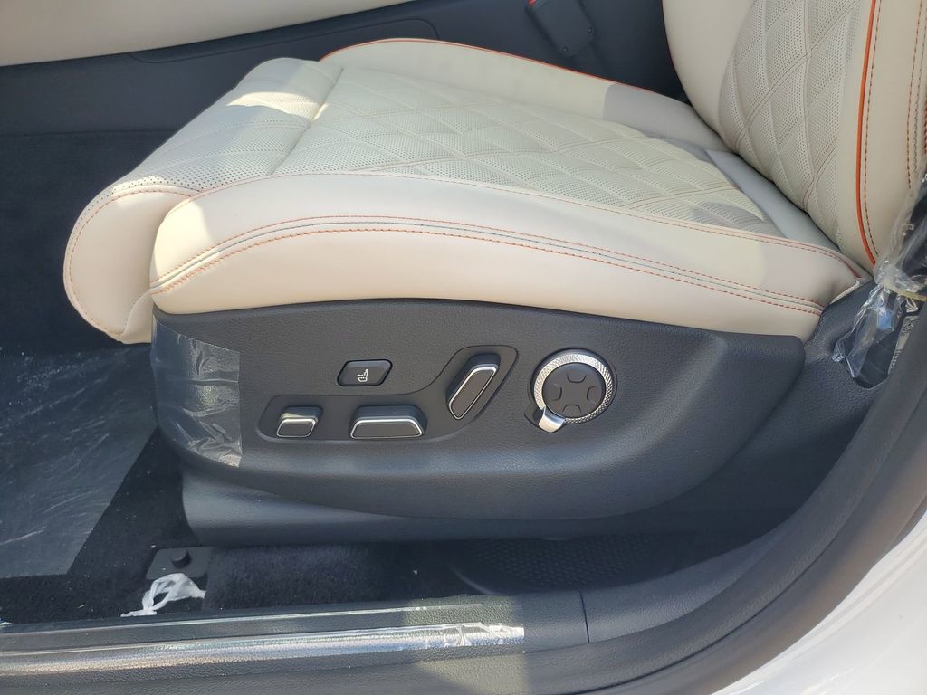 2026 GENESIS GV70 Sport Prestige - Photo 15