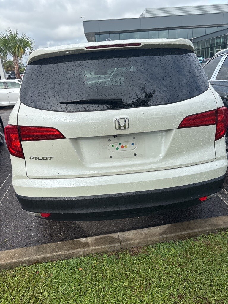 2016 Honda Pilot EX-L photo 4