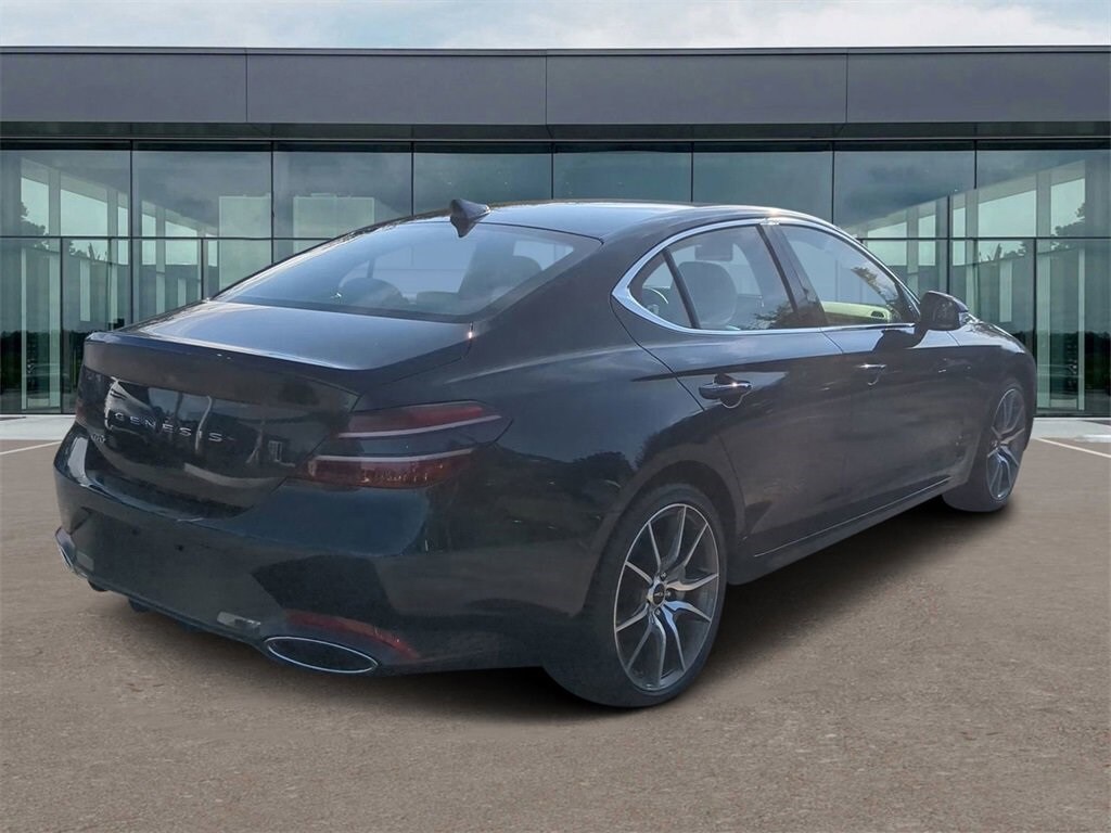 2025 Genesis G70 2.5T photo 3