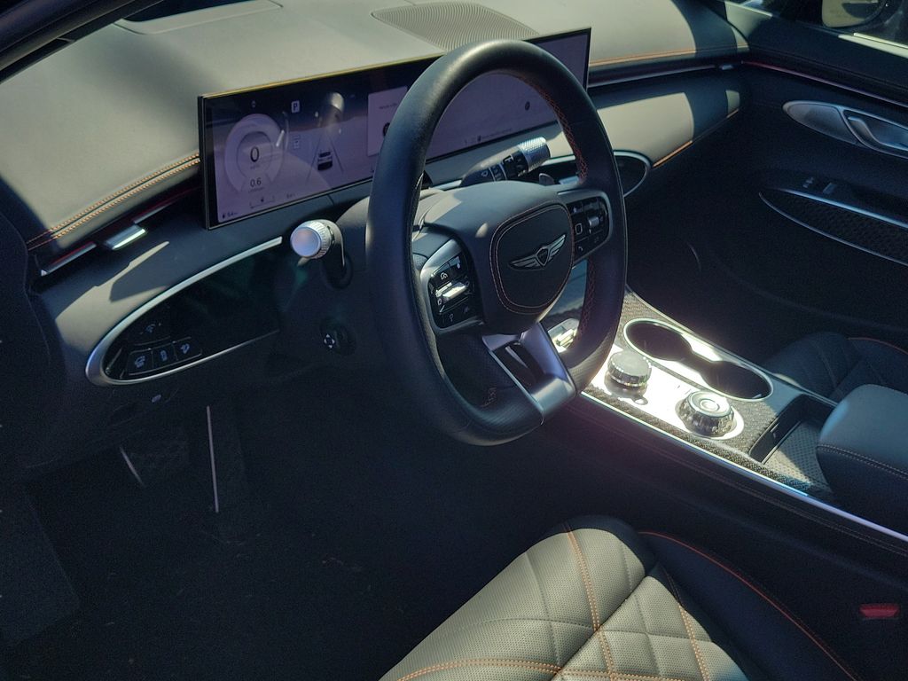2026 GENESIS GV70 Sport Prestige - Photo 17
