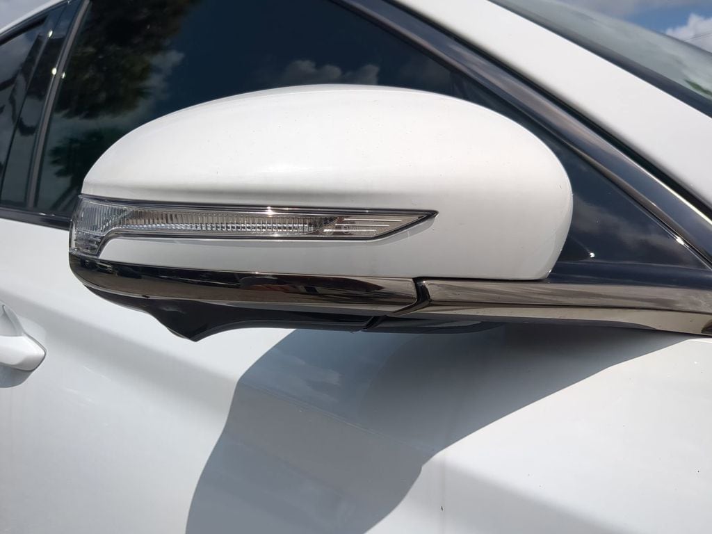 2025 GENESIS G70 Sport Advanced - Photo 30