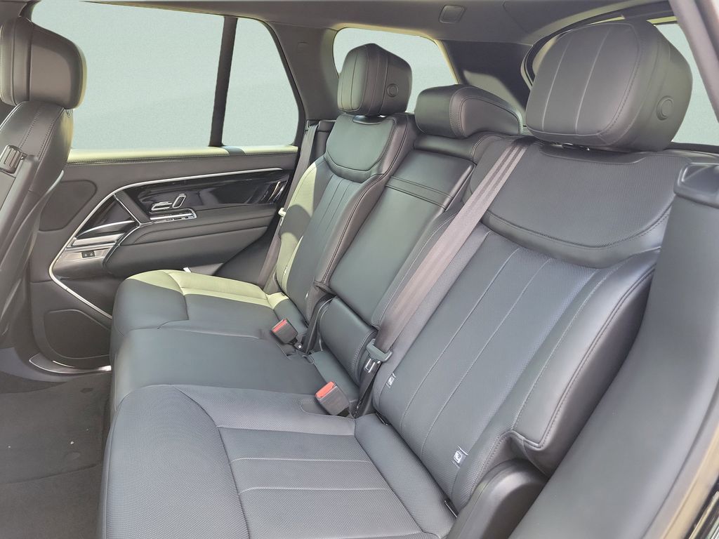 2023 Land Rover Range Rover SE - Photo 14