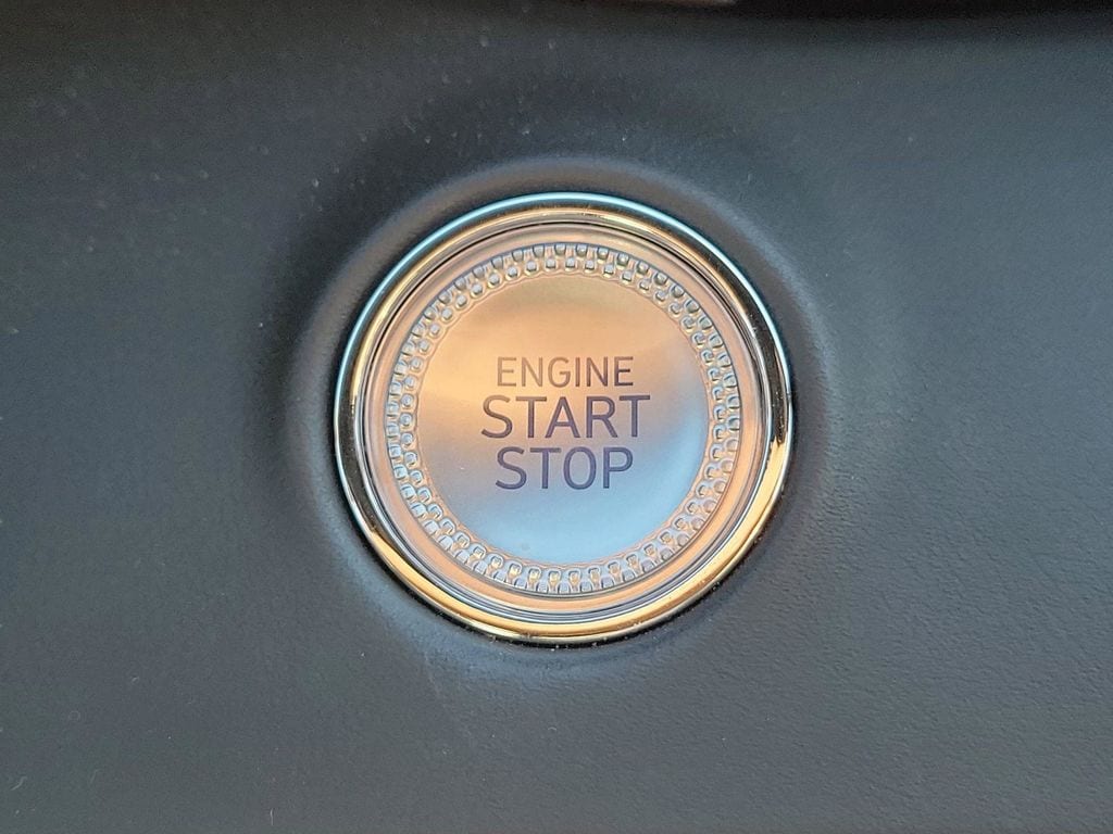 2025 GENESIS GV70 Standard - Photo 12