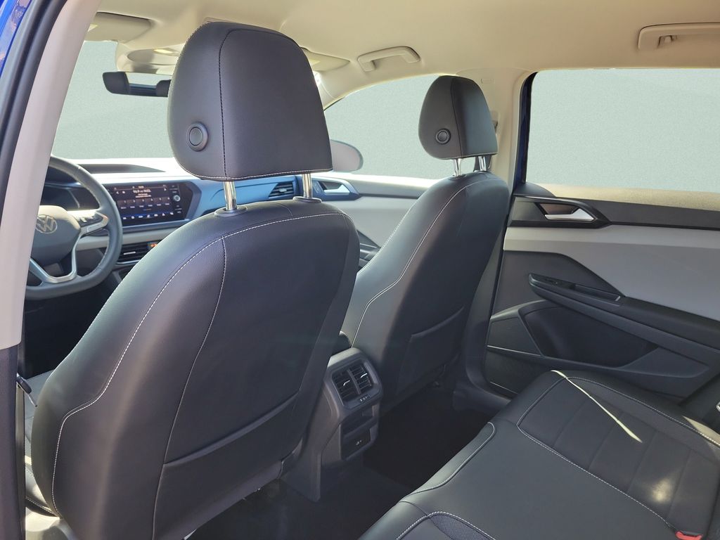 2023 Volkswagen Taos SE - Photo 8