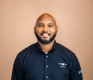 Staff member Christopher Theodore from ID_1578897e057e