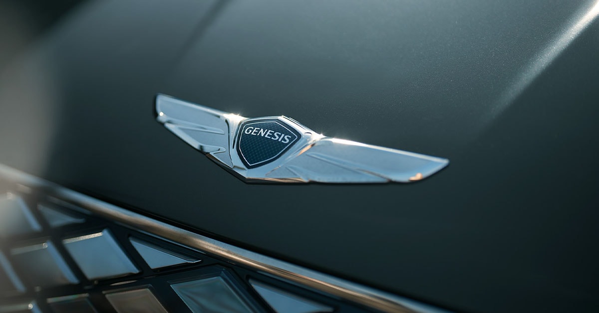 Genesis Hood detail