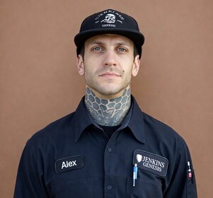 Staff member Alexander Santos from ID_97210862b9f3