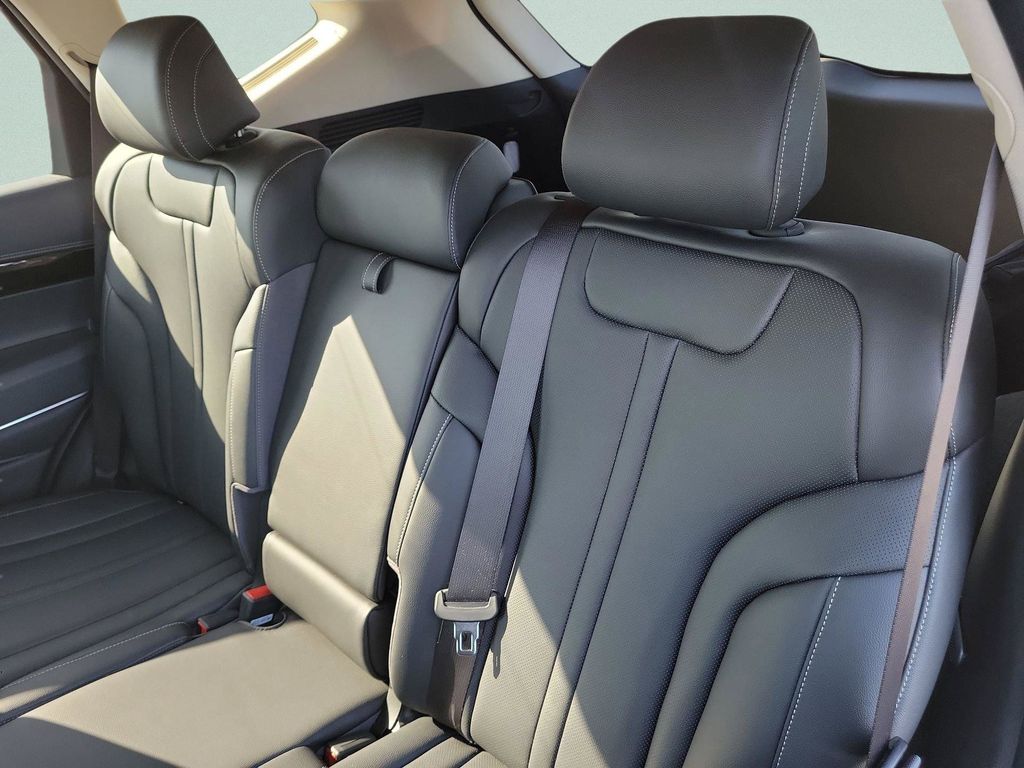 2025 GENESIS GV80 Standard - Photo 30