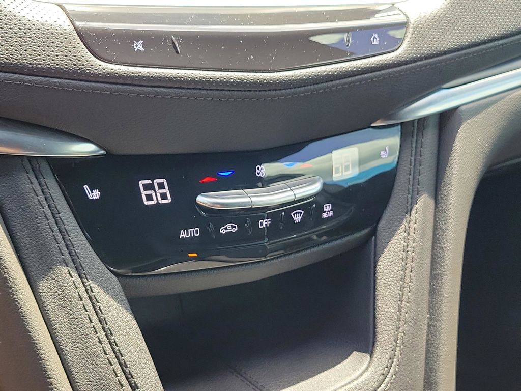 2025 Cadillac XT5 Luxury - Photo 19