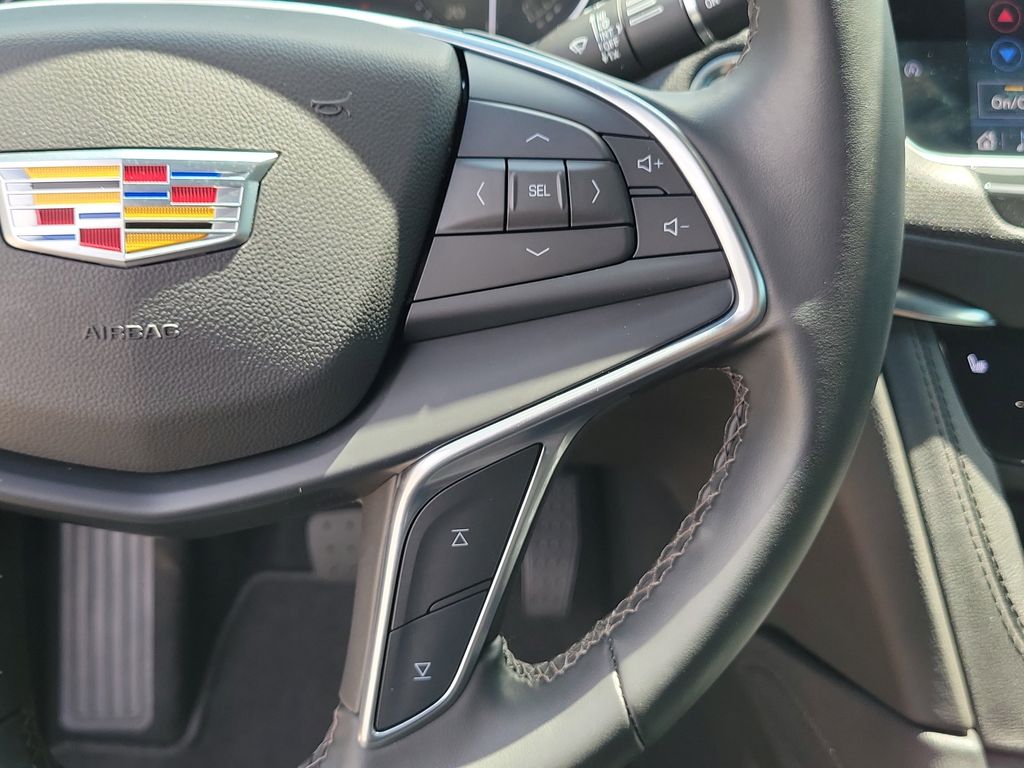 2025 Cadillac XT5 Luxury - Photo 14