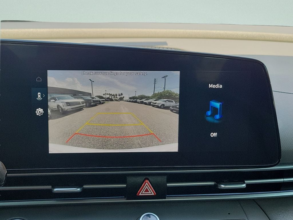 2024 Hyundai Elantra SEL - Photo 28