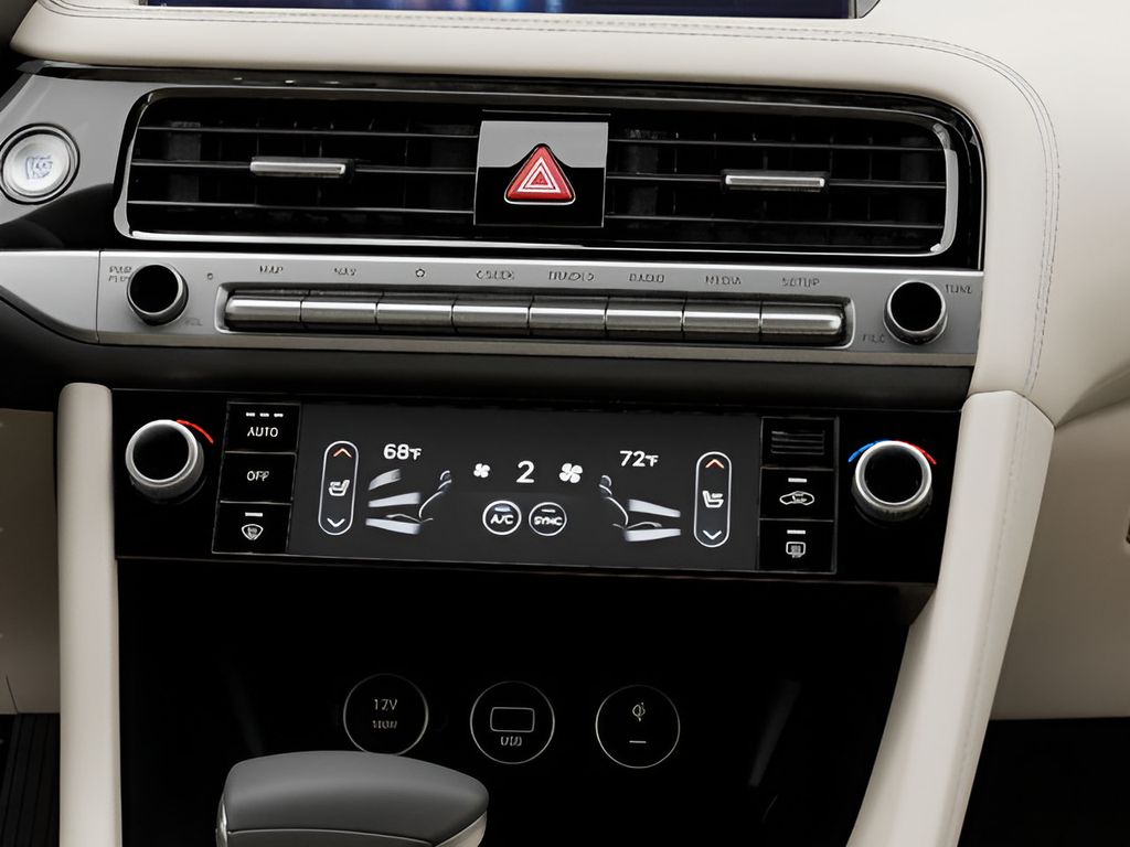 2026 GENESIS G70 Standard - Photo 12