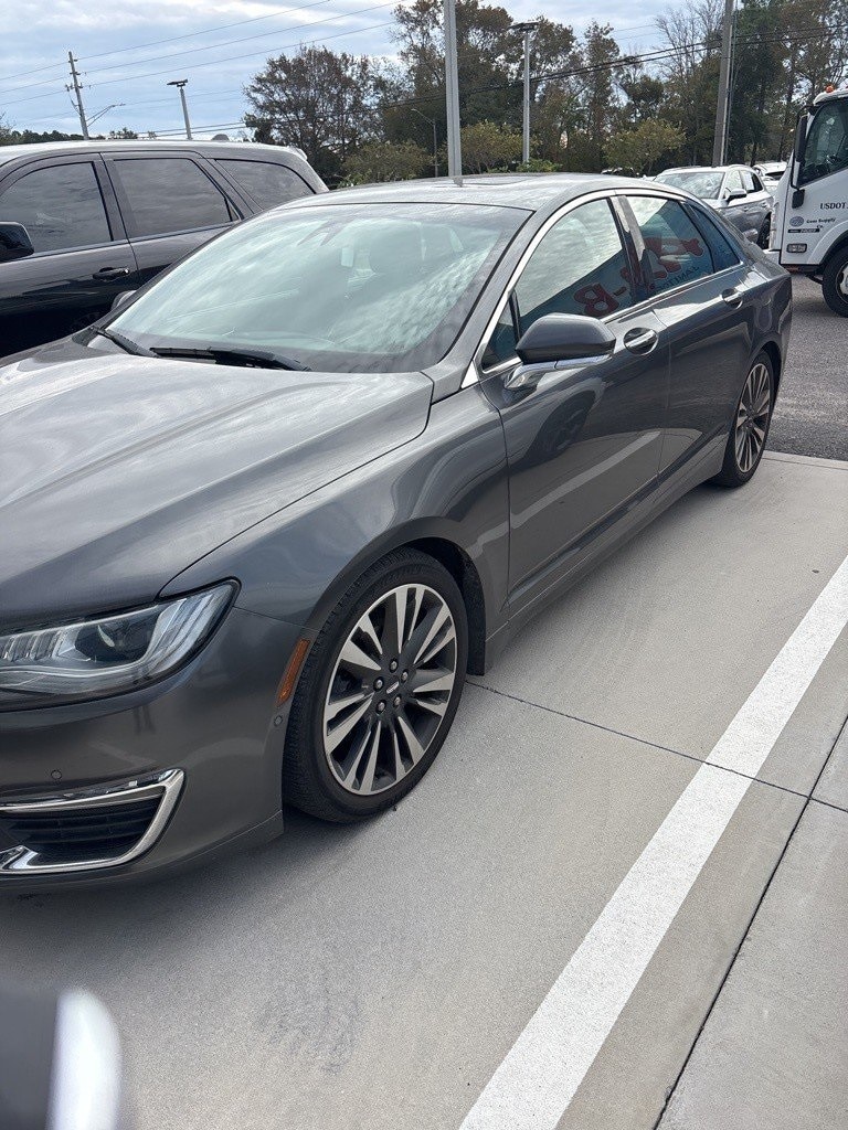 2019 Lincoln MKZ Reserve II's photo