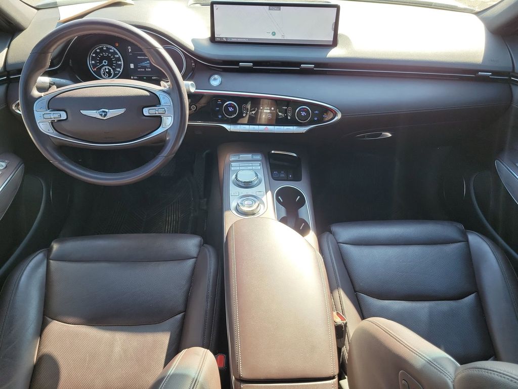 2024 GENESIS GV70 Standard - Photo 9