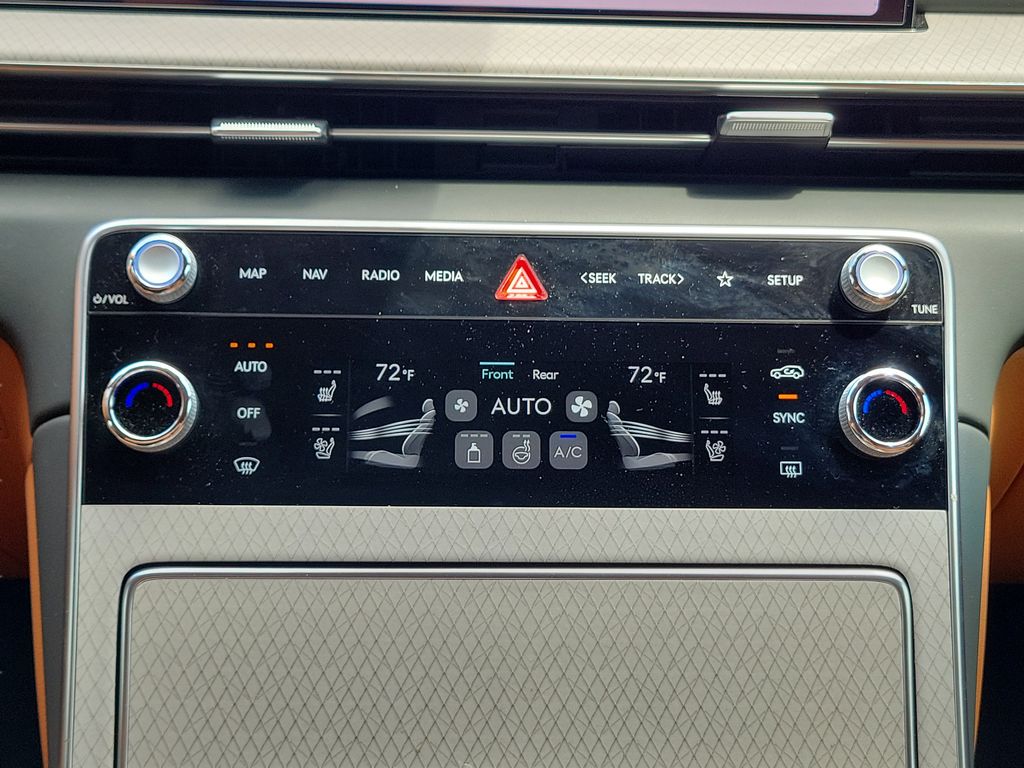 2025 GENESIS GV80 Prestige - Photo 28