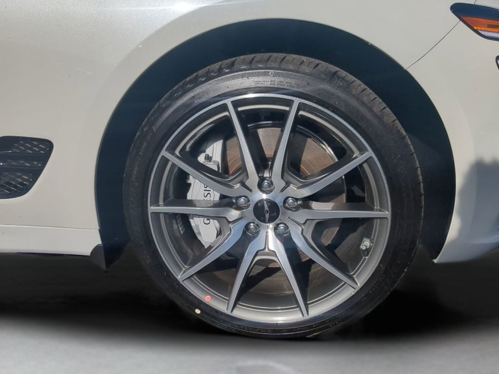 2025 GENESIS G70 Standard - Photo 32