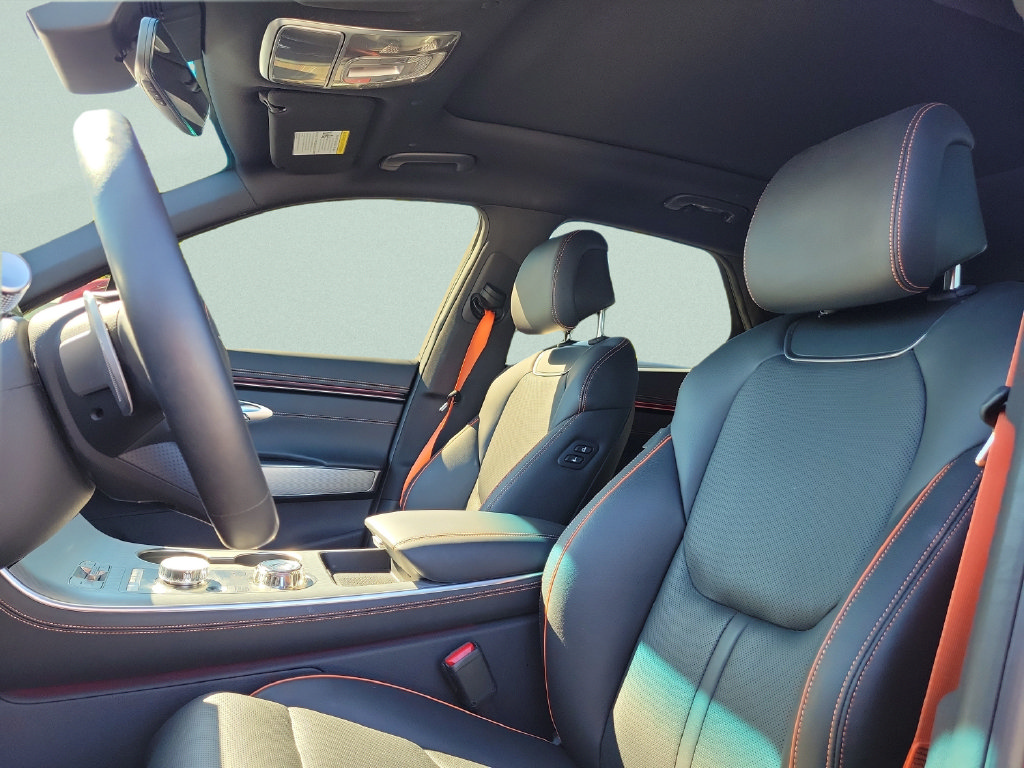 2026 GENESIS GV70 Sport Prestige - Photo 16