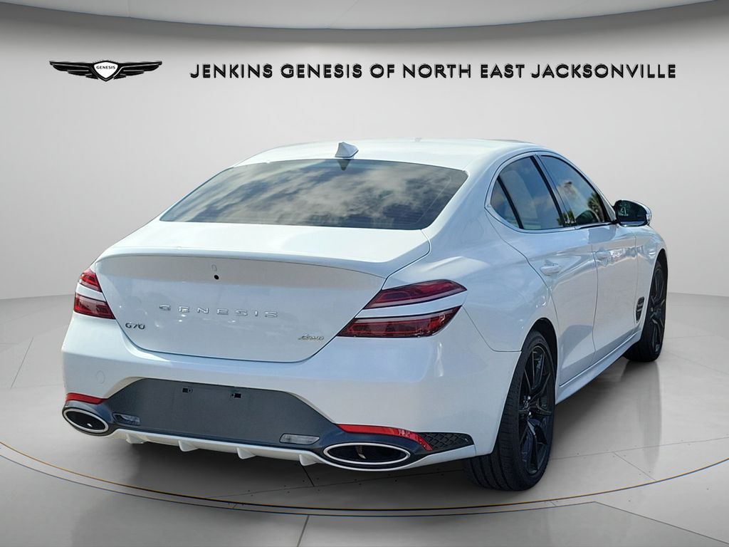 2025 GENESIS G70 Standard - Photo 8