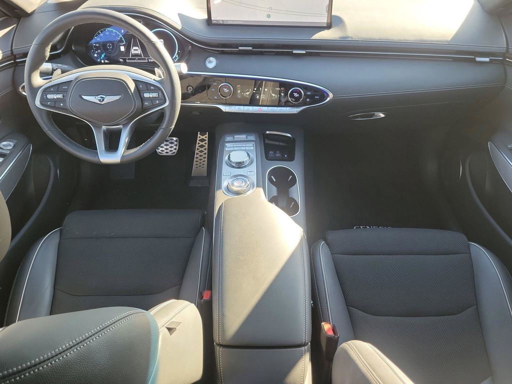 2025 GENESIS GV70 Standard - Photo 20