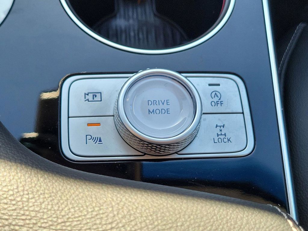 2025 GENESIS GV80 Standard - Photo 13