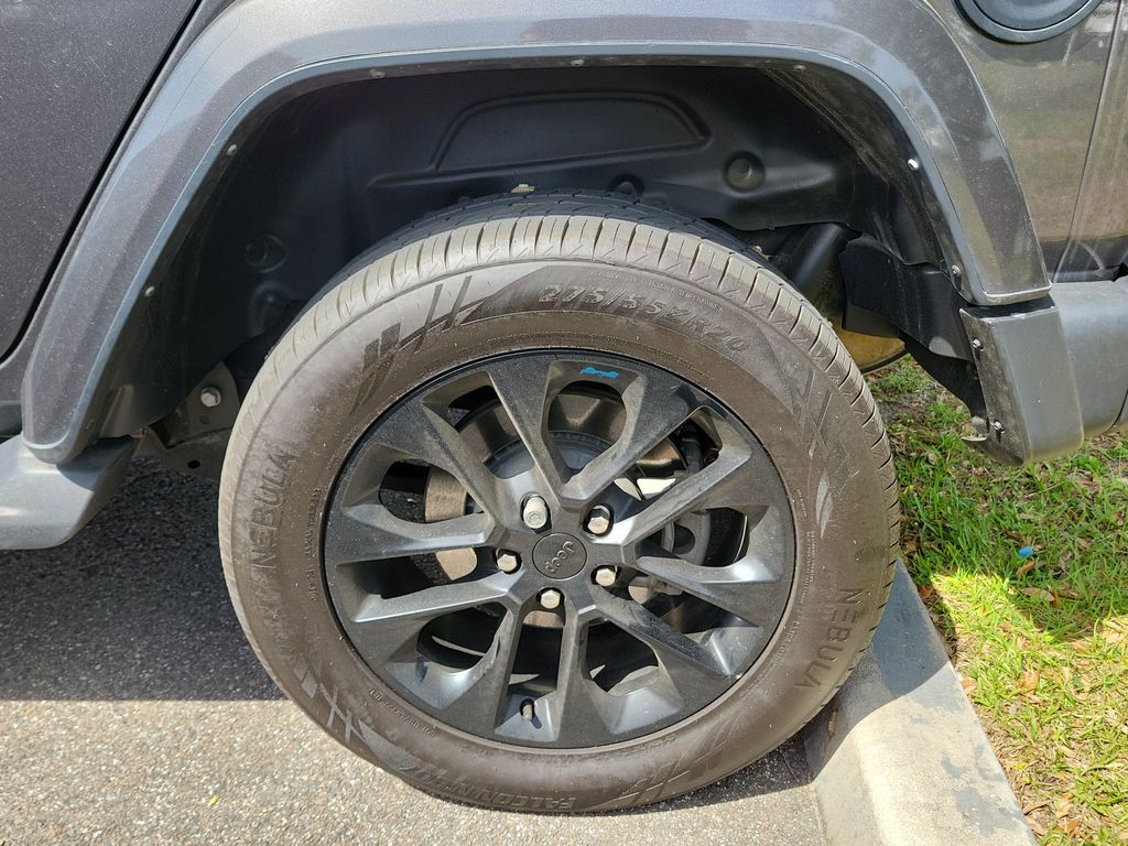 2022 Jeep Wrangler Unlimited Sahara 4XE - Photo 9