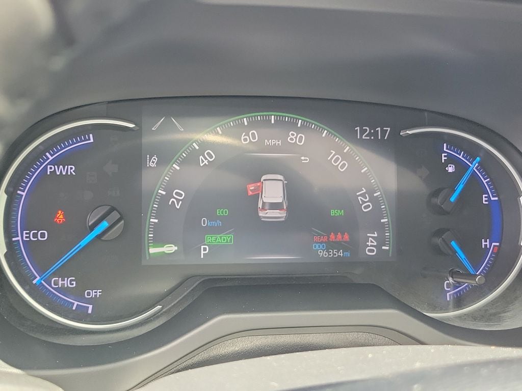 2020 Toyota RAV4 XSE - Photo 25