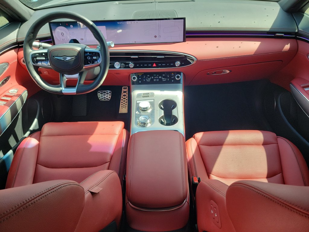 2026 GENESIS GV70 Sport Advanced - Photo 14